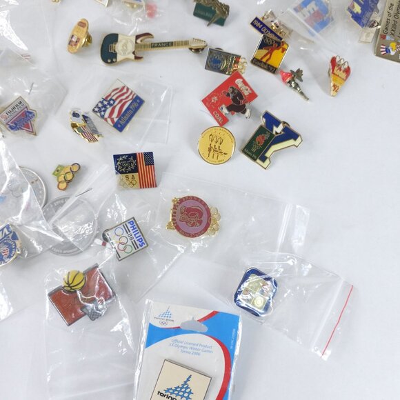 Vintage Olympic Games Pin Lot USA LA 1984 Atlanta 1996 Mascots Sponsors Rare Set - Picture 8 of 12